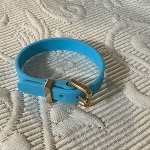 Marc by marc Jacob rubber gold buckle logo bracelet turquoise NWOT adjustable